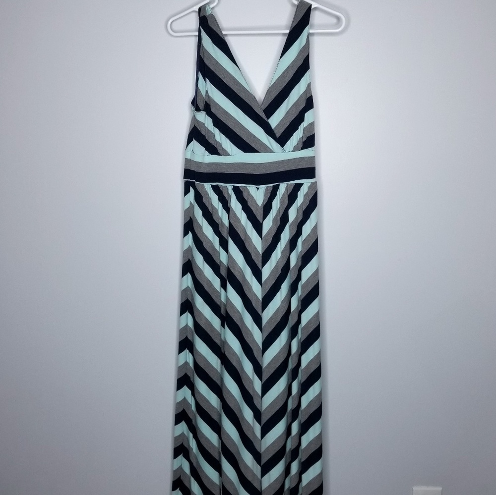 Size 0 Torrid plus size maxi dress